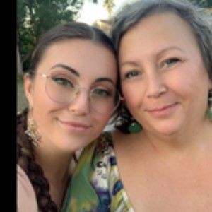 Meet your Posher, Alisa